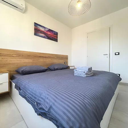 Maro 1372 * Durrës