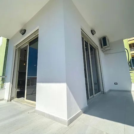 Maro 1372 Apartment